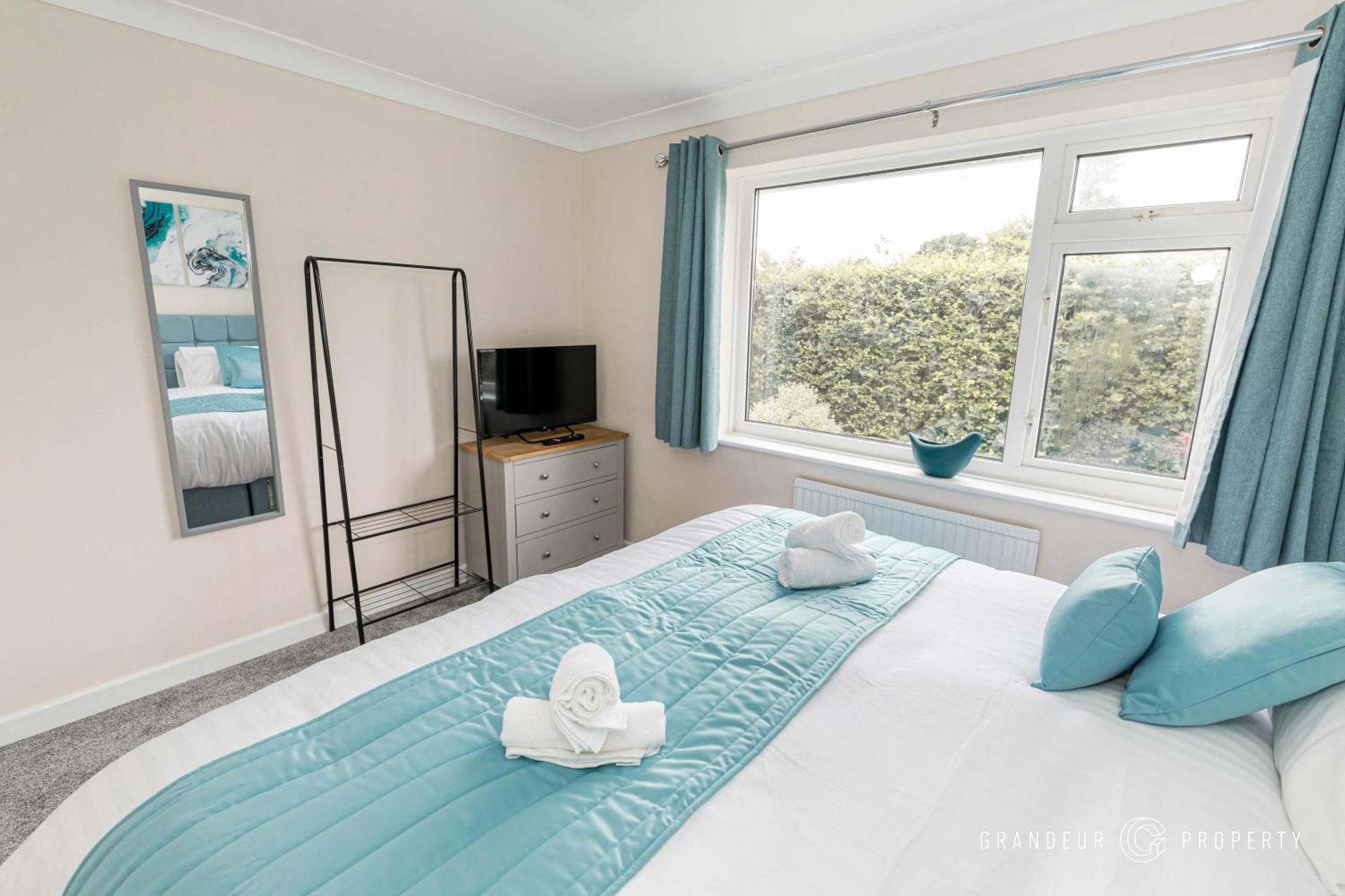 Talbot House By Grandeur Apartment *